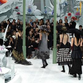 Karl Lagerfeld 的花卉童话，CHANEL 2015 春夏高定女装