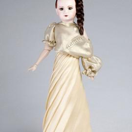 穿高级定制的玩偶