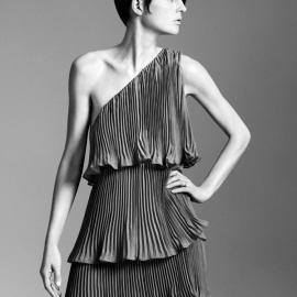 超模Stella Tennant演绎Zara2011春装系列