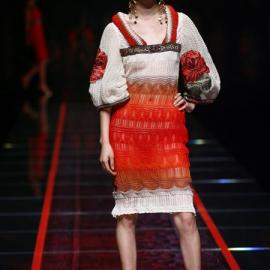 古兰中国红―“邓皓”2011春夏时装发布秀