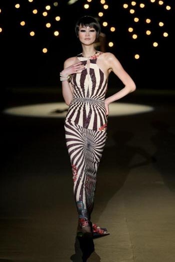 首尔时装周2010/2011秋冬Miss Gee Collection发布