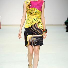 【LONDON】2010 S/S RTW 春夏 女装成衣 -- Mary Katrantzou