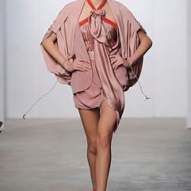 【LONDON】2010 S/S RTW 春夏 女装成衣 -- Fashion Fringe