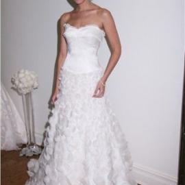 2010 婚纱时装发布：Junko Yoshioka