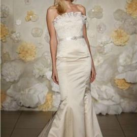 2010 婚纱时装发布：Alvina Valenta