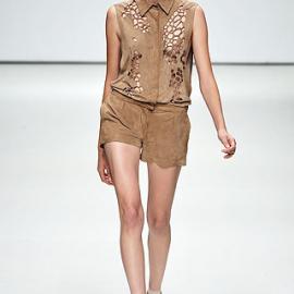 【London 伦敦】2009 S/S RTW 春夏女装成衣 -- Marios Schwab