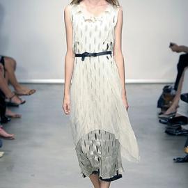 2009 SS RTW 春夏女装成衣 -- Jeremy Laing