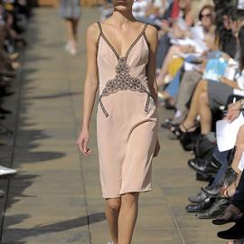 2009 SS RTW 春夏女装成衣 -- Douglas Hannant