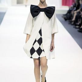 2009 SS RTW 春夏女装成衣 -- Moschino