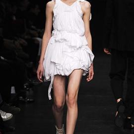2009 S/S RTW 春夏女装成衣 -- Ann Demeulemeester