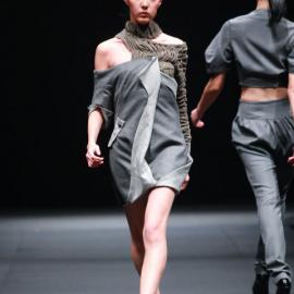 中国国际时装周―东华大学中日合作服装设计专业学生作品发布会