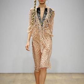 2009 SS RTW 春夏女装成衣 -- Danielle Scutt