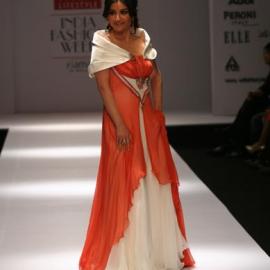 MANAV GANGWANI 08秋冬