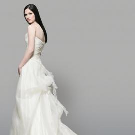 亮出美背 从Abiti da sposa婚纱开始