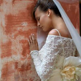 来自意大利的浪漫婚纱奢华享受