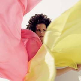 色彩服装大片裙摆舞动五月激情