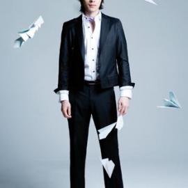 My Girl李东旭春装代言秀花美男魅力