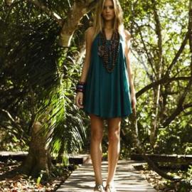 AGUA DE COCO 雨林衣装风暴