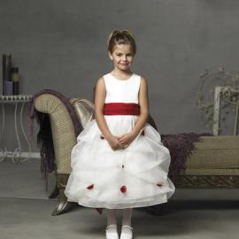 小花童的公主礼服裙 蓬起烂漫童趣