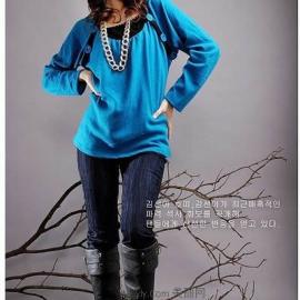 初冬混搭必备单品 性感毛衣