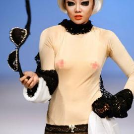 热炒话题众生相 赵半狄熊猫时装秀