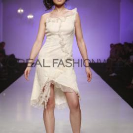 Jayn Simpson 欧莱雅时装周08春夏流行发布