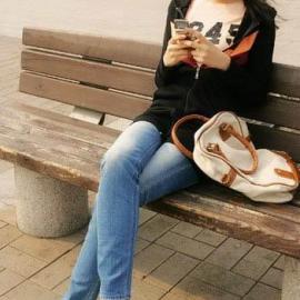 青春运动装 今季流行服饰俏丽登场