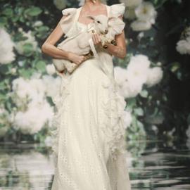 Victorio&Lucchino婚纱秀 乡村的浪漫