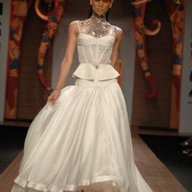TARUN TAHILIANI 08春夏