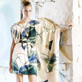 CASTLE STARR的浪漫夏装