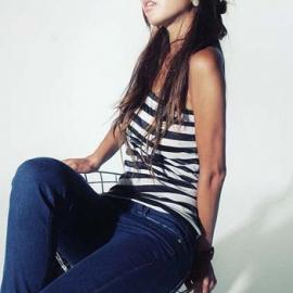 条纹T恤 衣橱四季必备品