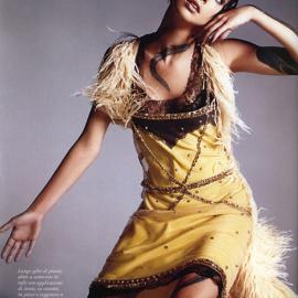 羽裙飘飘 秋季个性裙装精彩无限