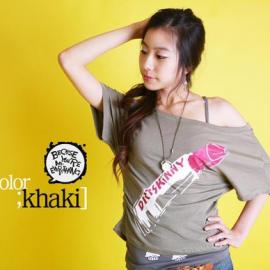 露肩T恤街头运动风