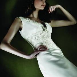 lezu亮缎婚纱 现代感十足