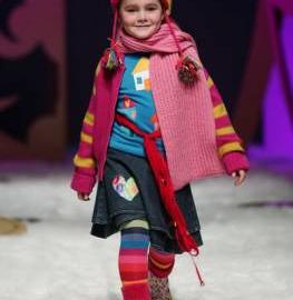 2006年色彩童装趋势 装点世界的服装品种