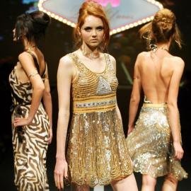 澳大利亚时装周 模特演绎设计师新作