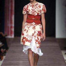 moschino女装 红色迷情