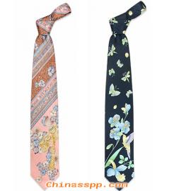 春花烂漫领带风采 彰显男士时尚品位