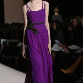 纽约时装周:华裔设计师王薇薇作品展示