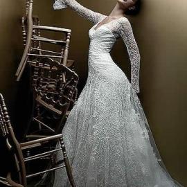 [作品欣赏]极品美女的性感靓丽婚纱设计