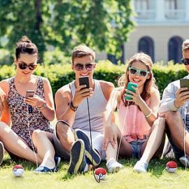 精灵球移动电源