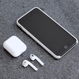 新款苹果AirPods或能为iPhone无线充电
